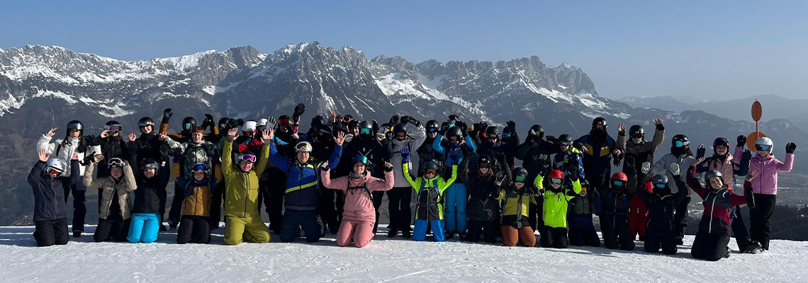 Weiltalschule Ski- und Snowboardfahrt Gruppenbild 2026.